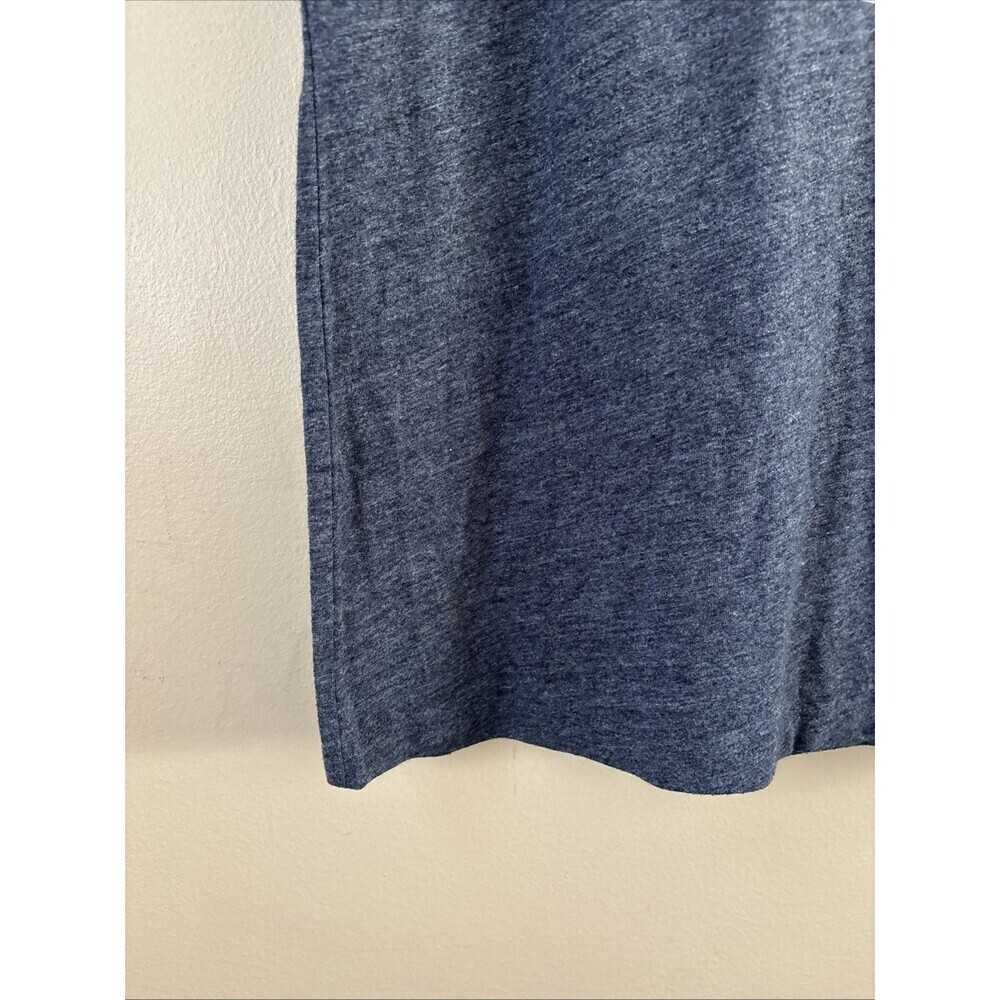 Blue 84 Women’s Blue V-Neck T-Shirt Syracuse Graphic Tee Size Medium - Picture 4 of 5